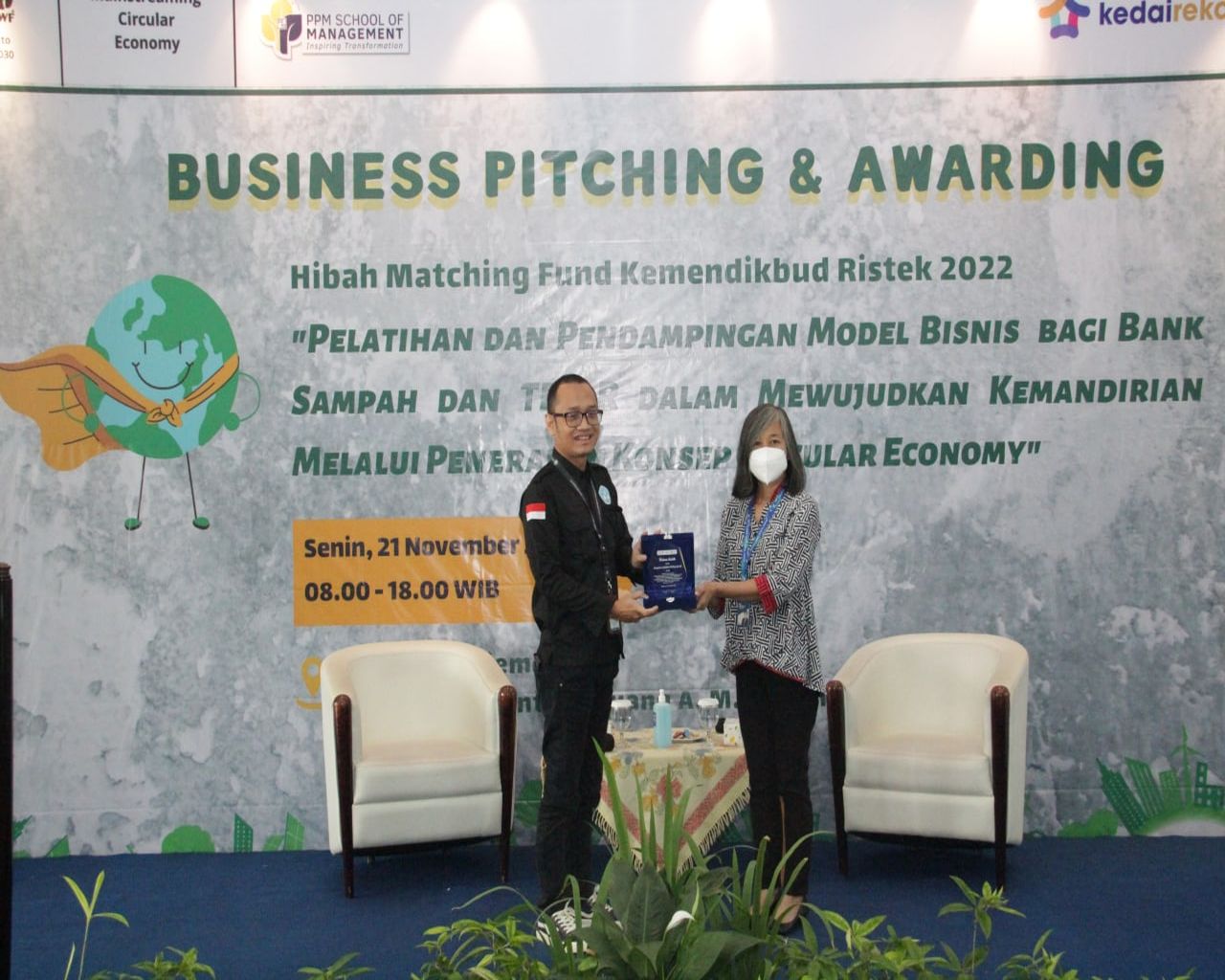 Puncak Acara Business Pitching Hibah Matching Fund