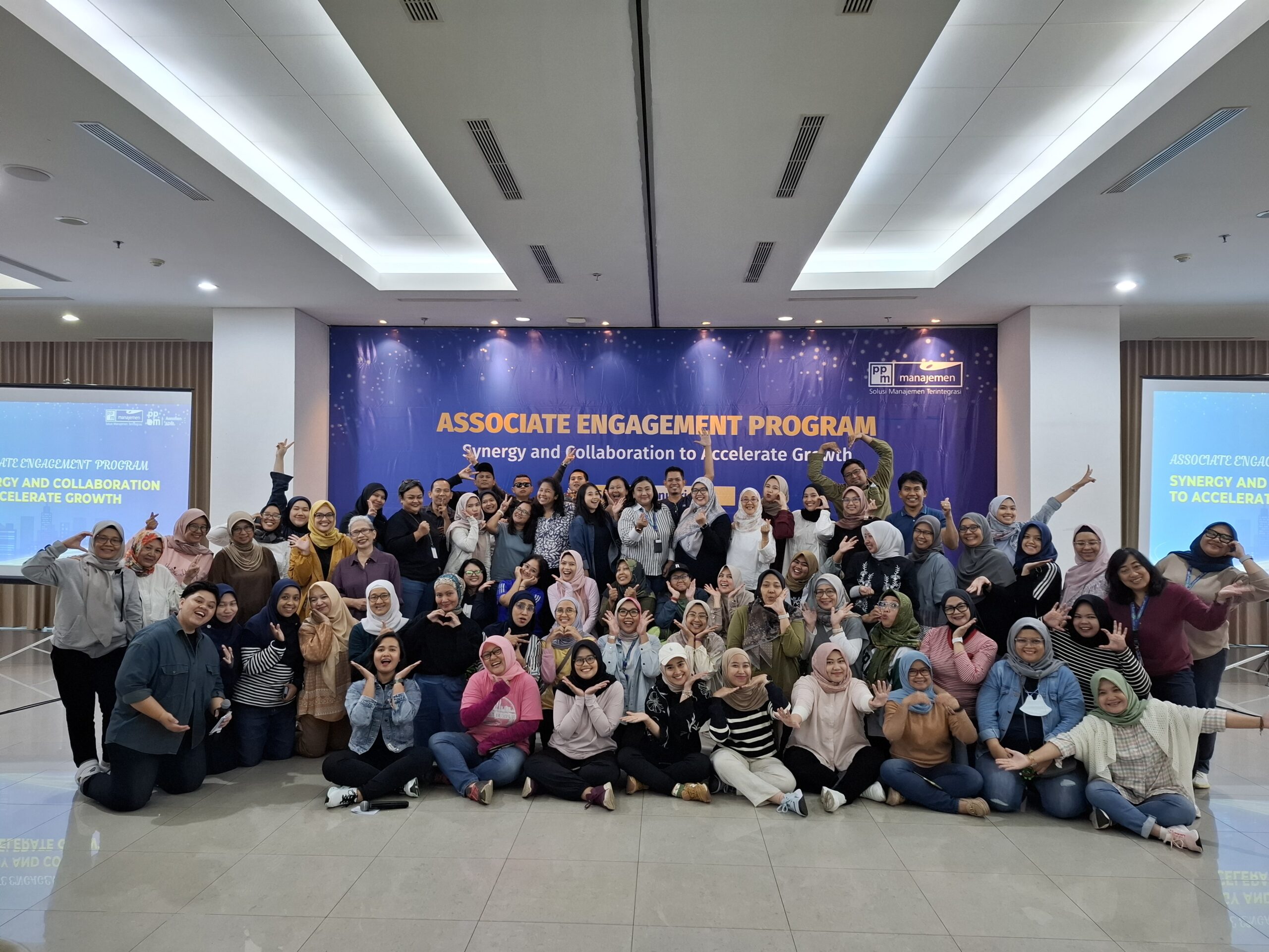 Menghidupkan Semangat Sinergi dan Kolaborasi di Associate Engagement Program